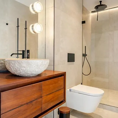 Beachfront Skyline Retreat דירה אוסטנדה