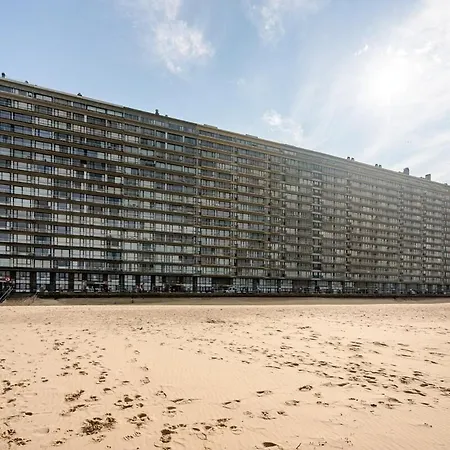 דירה Beachfront Skyline Retreat *