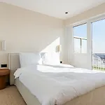 Apartment Beachfront Skyline Retreat Ostend