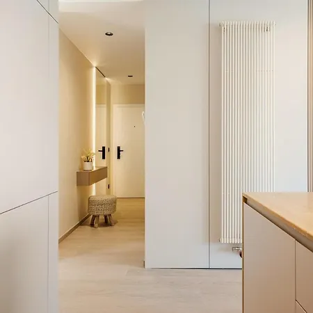 Beachfront Skyline Retreat *